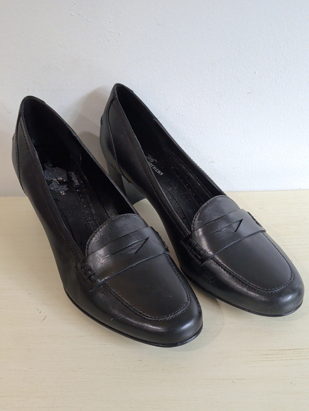 Brooks Brothers Black Leather Penny Loafers With Block Heels Size 6
